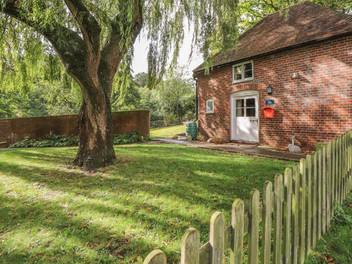 Weir Cottage Maidstone Exterior foto